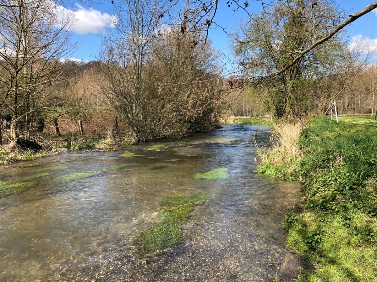 Le Gite De L Abreuvoir Bergicourt ภายนอก รูปภาพ